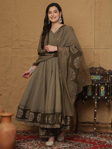 Green Cotton Calf Length Printed 3/4 Sleeves V-Neck Anarkali Kurta Suit Set