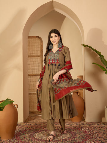 Grey Rayon Calf Length Solid 3/4 Sleeve V-Neck Flared Kurta Suit Set