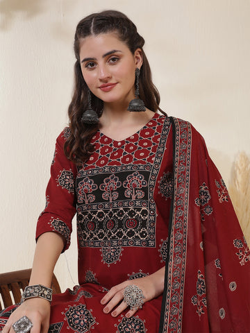 Cotton Calf Length Printed 3/4 Sleeves Round Neck Straight Kurta Suit Set With Dupatta